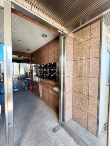 16/24 エントランス