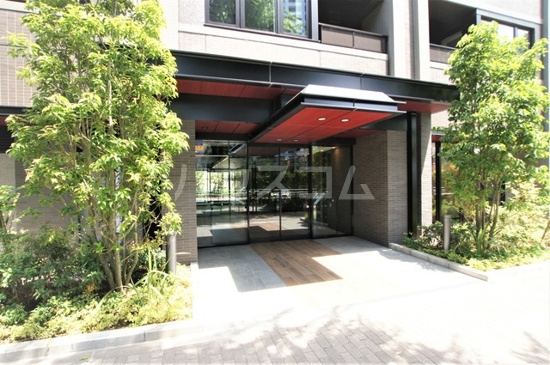 15/24 エントランス