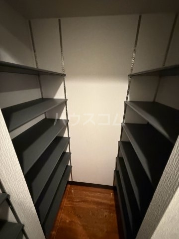 16/30 玄関
