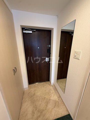 14/30 玄関