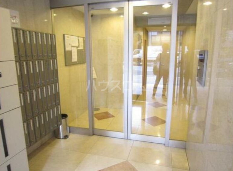 17/21 エントランス