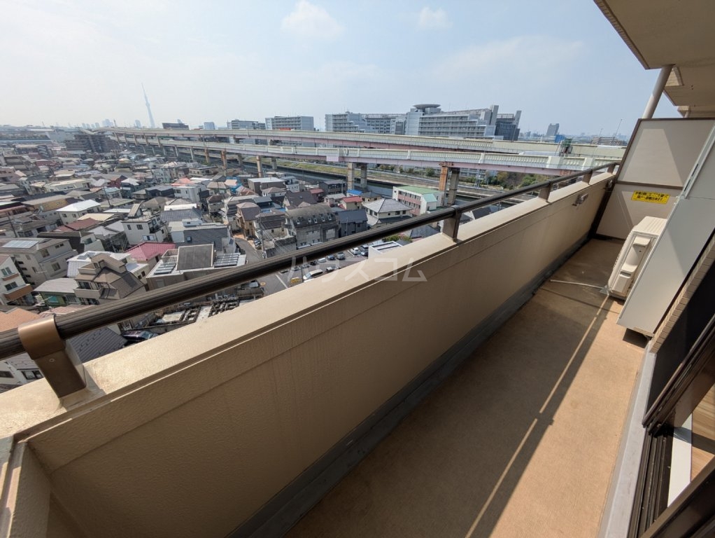 23/30 バルコニー