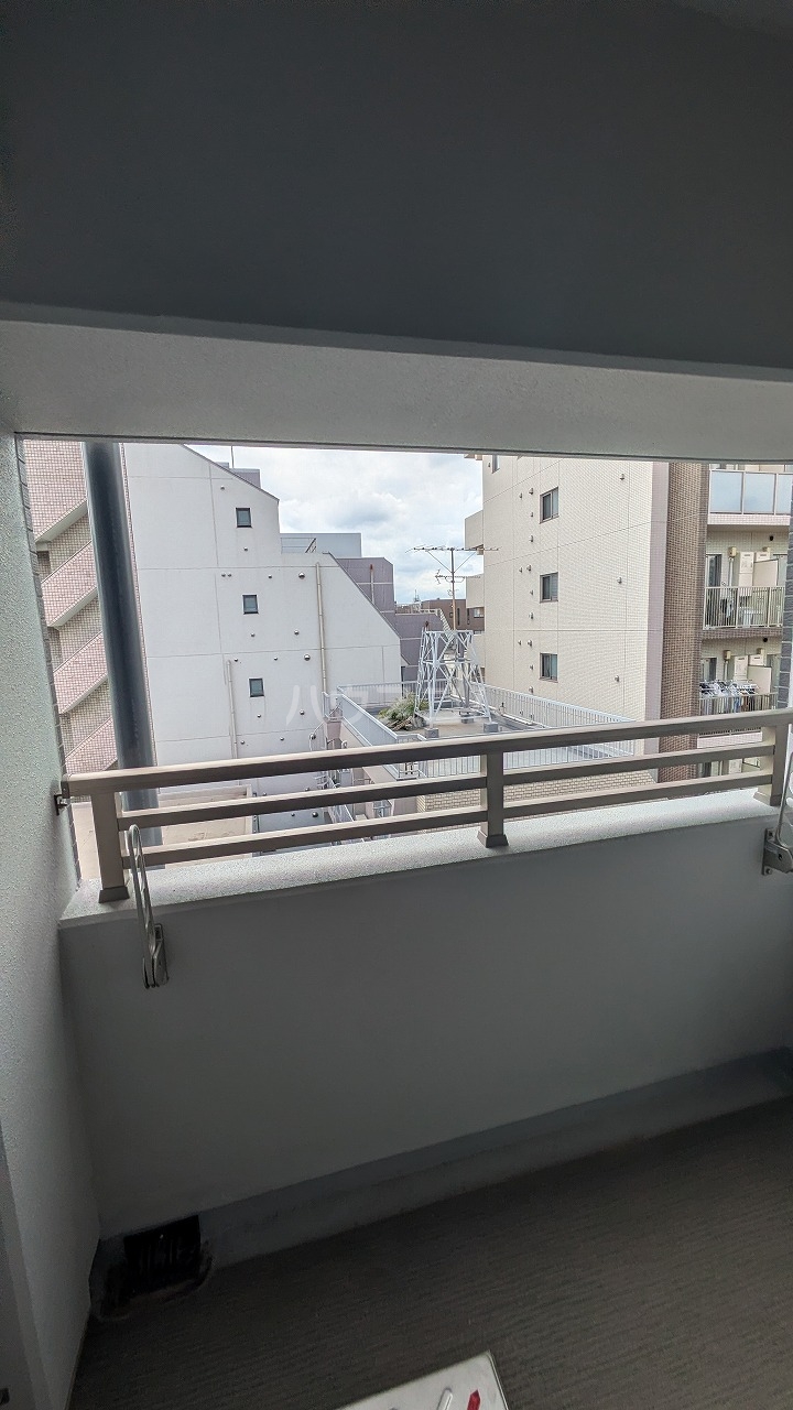 16/26 バルコニー