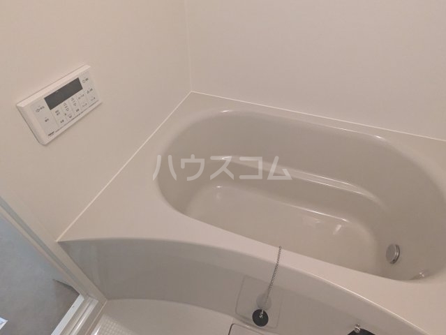 13/30 浴室