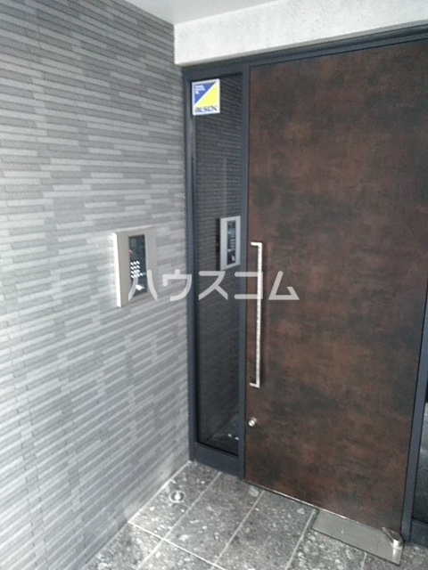 14/22 エントランス