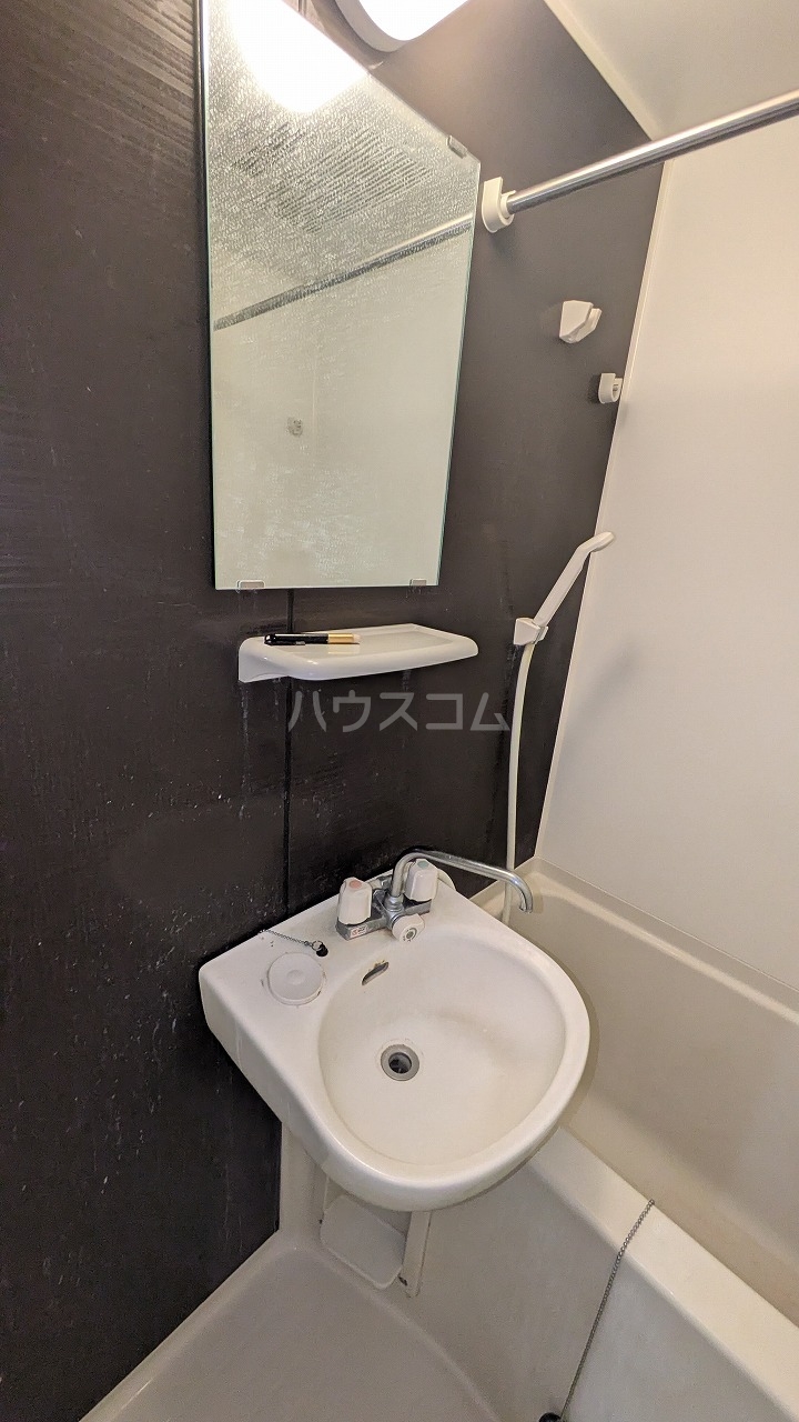 15/28 洗面