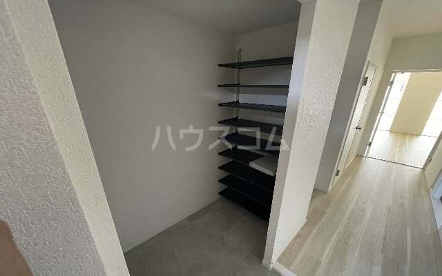 24/30 エントランス