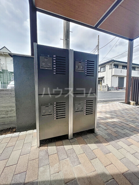 24/30 エントランス