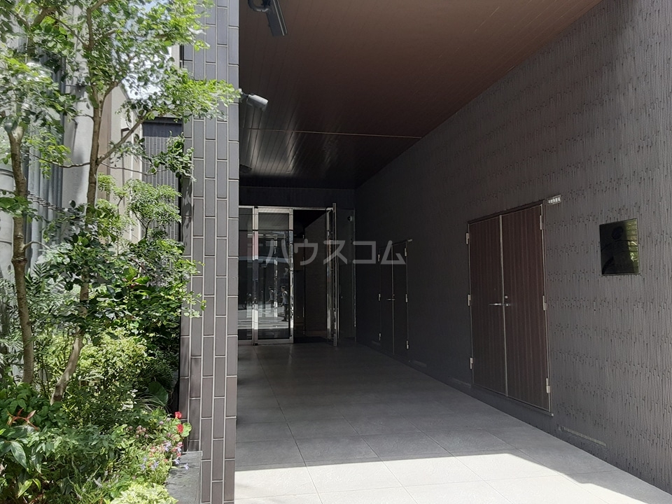 14/16 エントランス