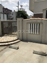 15/16 エントランス