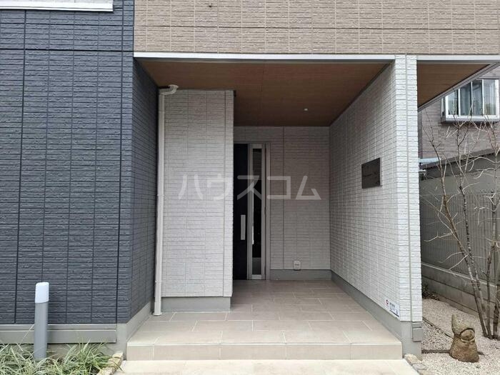 3/7 エントランス