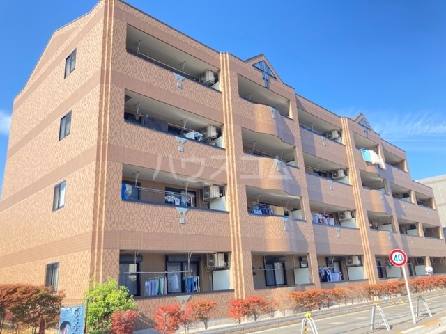 19/28 エントランス