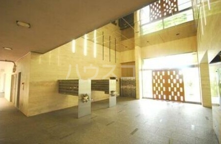 3/10 エントランス