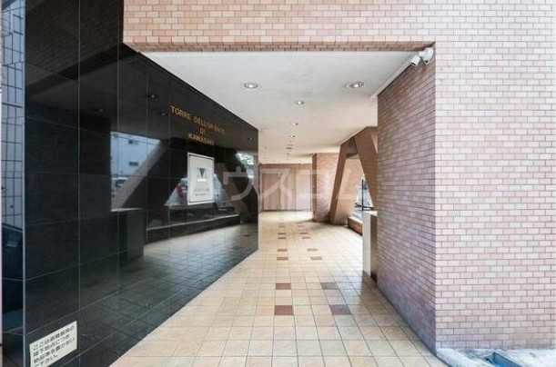 18/20 エントランス