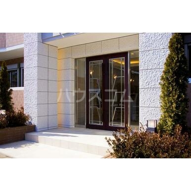 21/30 エントランス