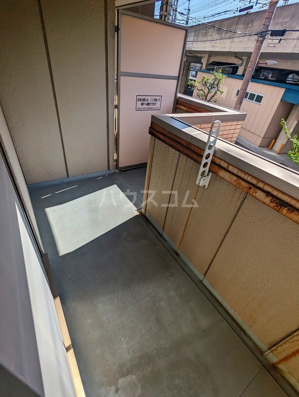 15/18 バルコニー