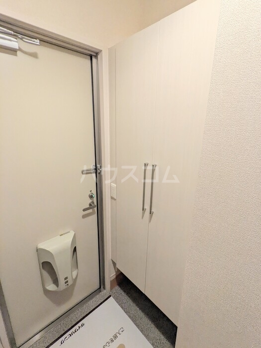 13/29 玄関