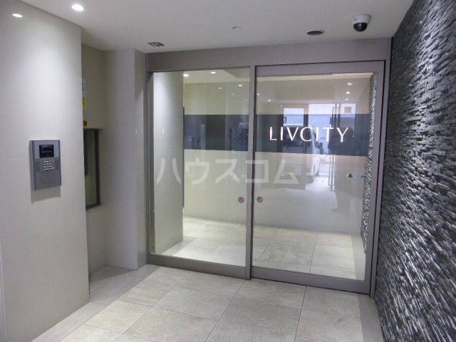 13/15 エントランス