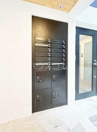 17/21 エントランス