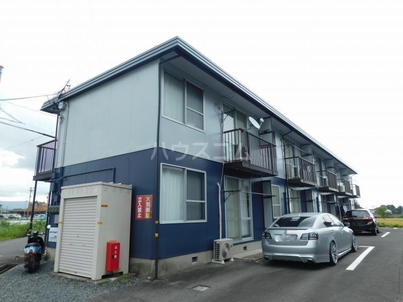 14/14 駐車場