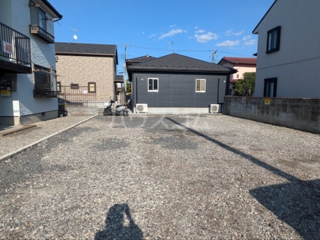 2/6 駐車場