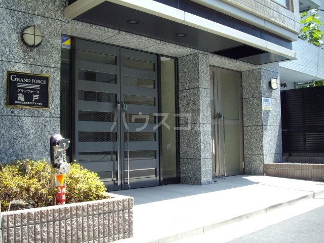 16/26 エントランス