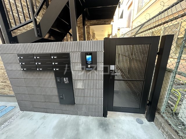 2/6 エントランス