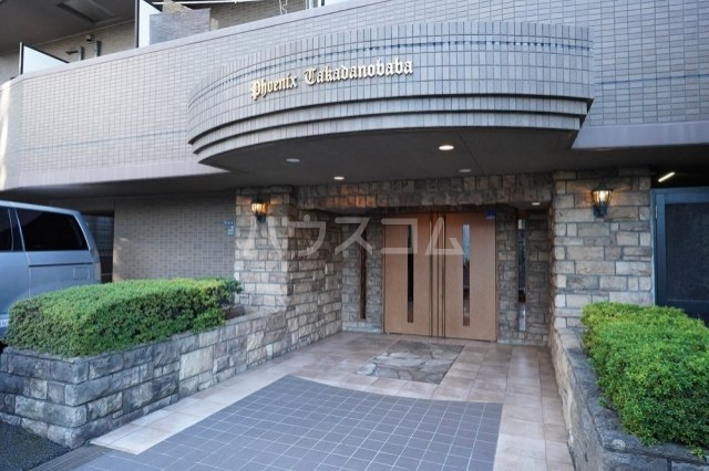 23/24 エントランス