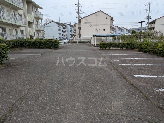 20/30 駐車場