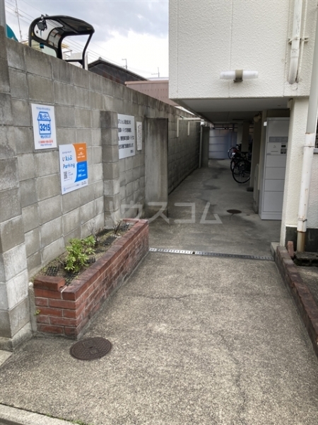 29/30 エントランス