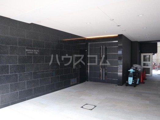 17/27 エントランス