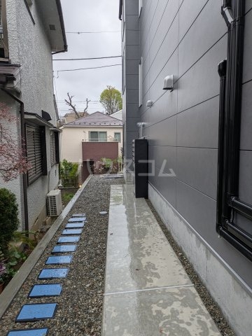 22/30 エントランス