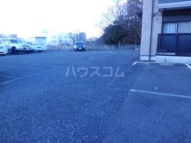 2/10 駐車場