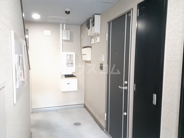 28/30 エントランス