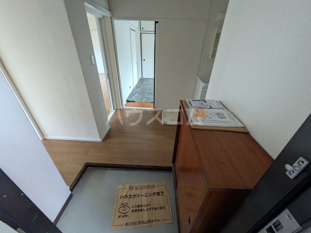 14/30 玄関