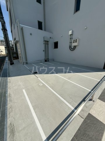 26/30 駐車場