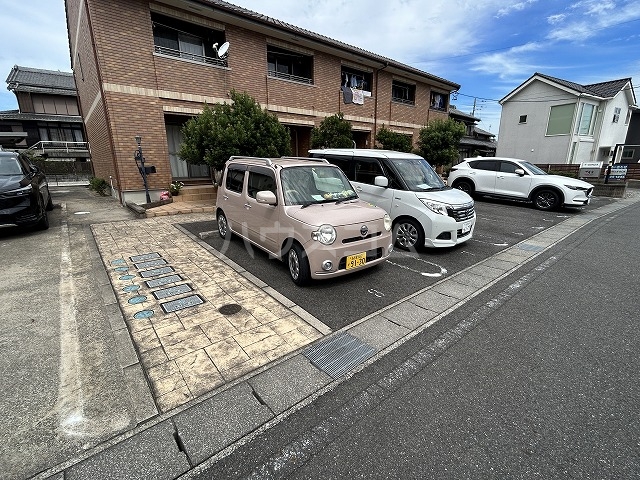 25/30 駐車場
