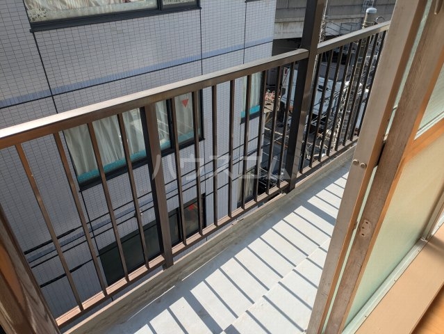 19/30 バルコニー