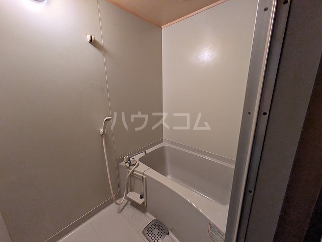 16/26 浴室