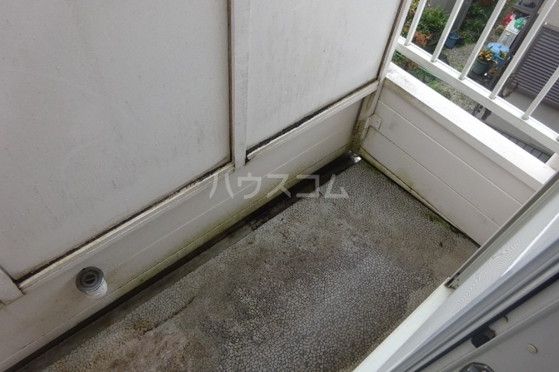15/28 バルコニー