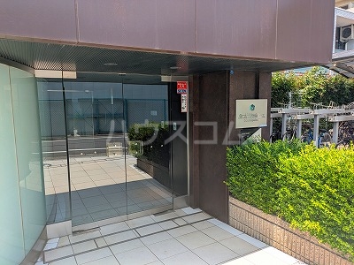 15/26 エントランス