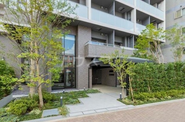 13/25 エントランス