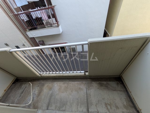 17/30 バルコニー