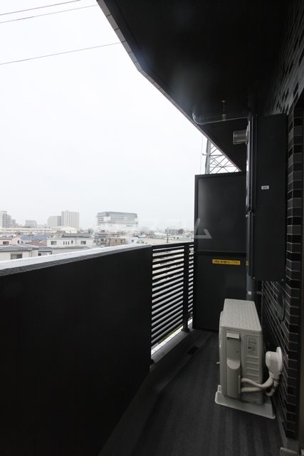 13/20 バルコニー