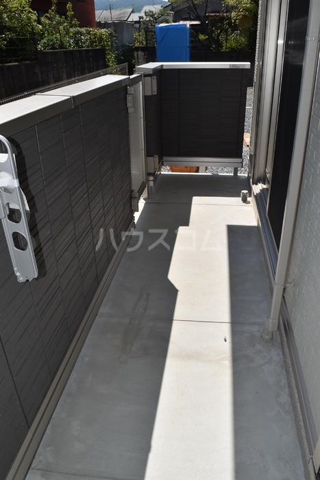 13/21 バルコニー