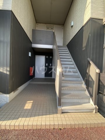 14/22 エントランス