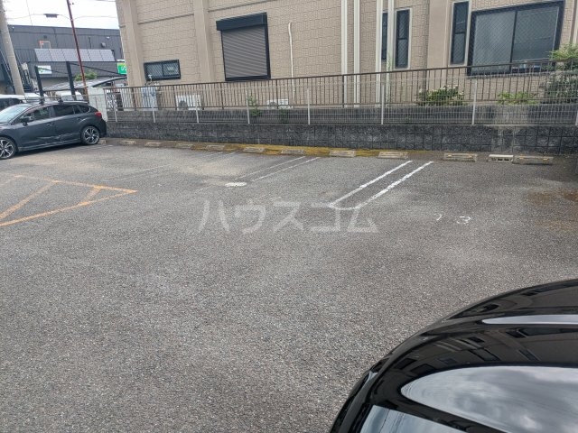20/27 駐車場