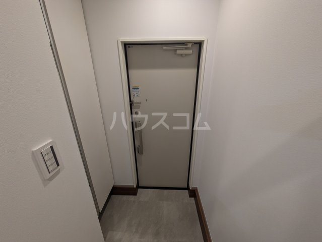 13/30 玄関