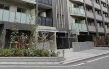 16/25 エントランス