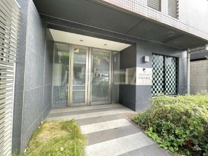 17/18 エントランス